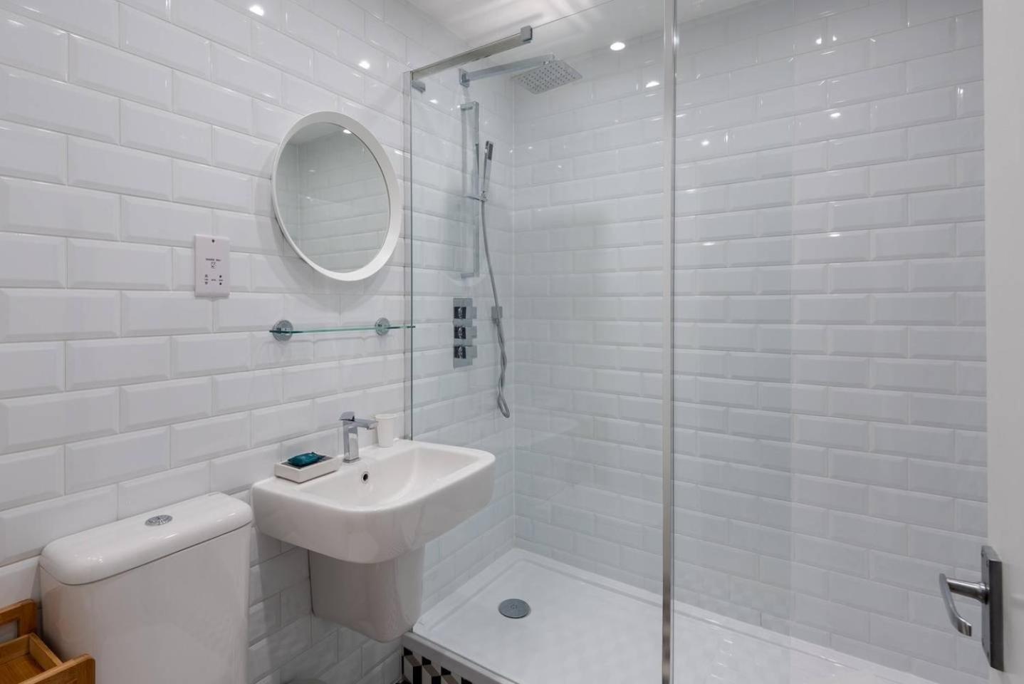 Guestready - 1Br Flat Ideally Located In Zone 2 Fits 3 Apartment Londra Exterior foto